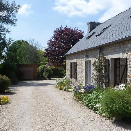 Sue'S Cottages Pleuven المظهر الخارجي الصورة