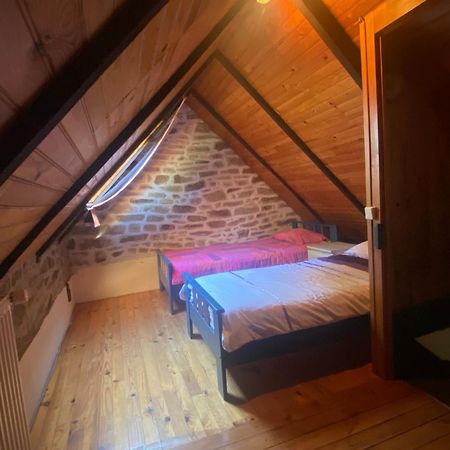 Sue'S Cottages Pleuven المظهر الخارجي الصورة
