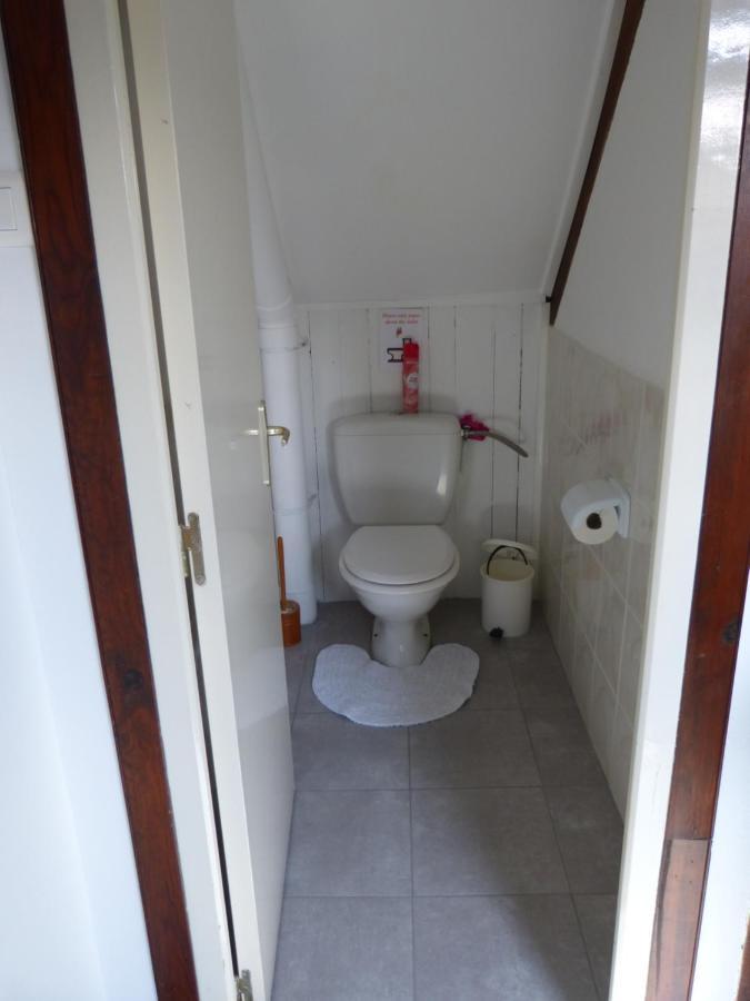 Sue'S Cottages Pleuven المظهر الخارجي الصورة