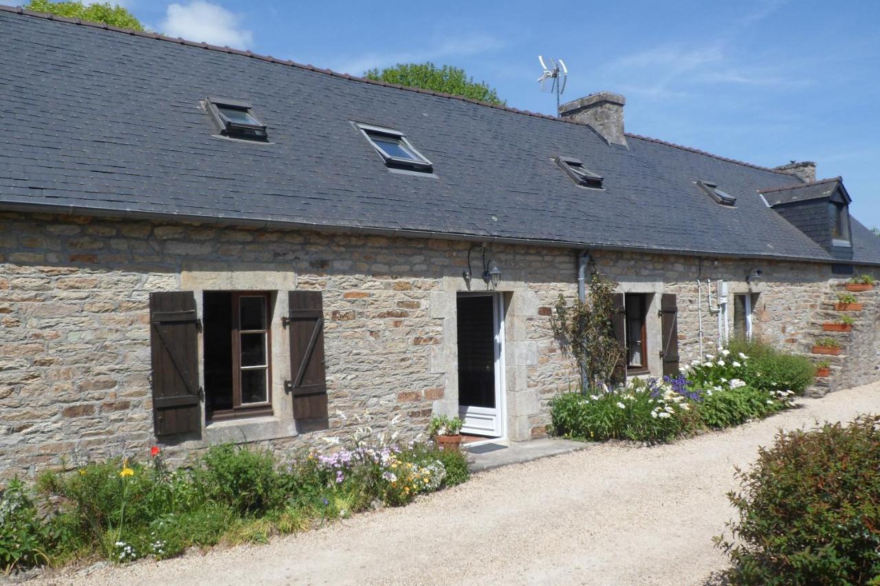 Sue'S Cottages Pleuven المظهر الخارجي الصورة