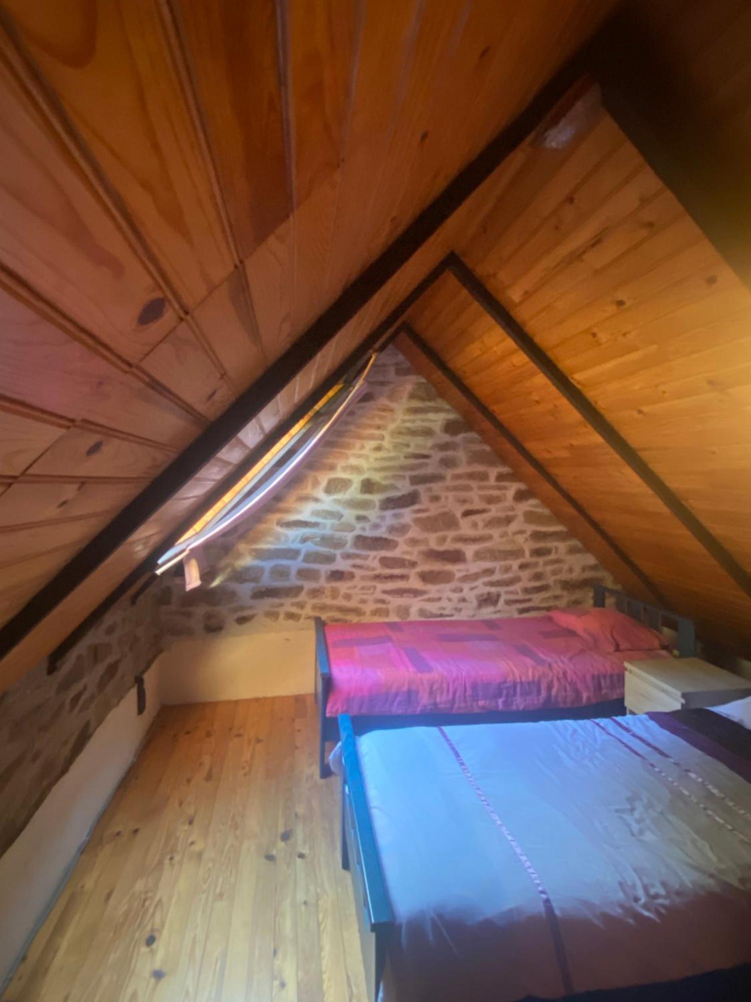 Sue'S Cottages Pleuven المظهر الخارجي الصورة