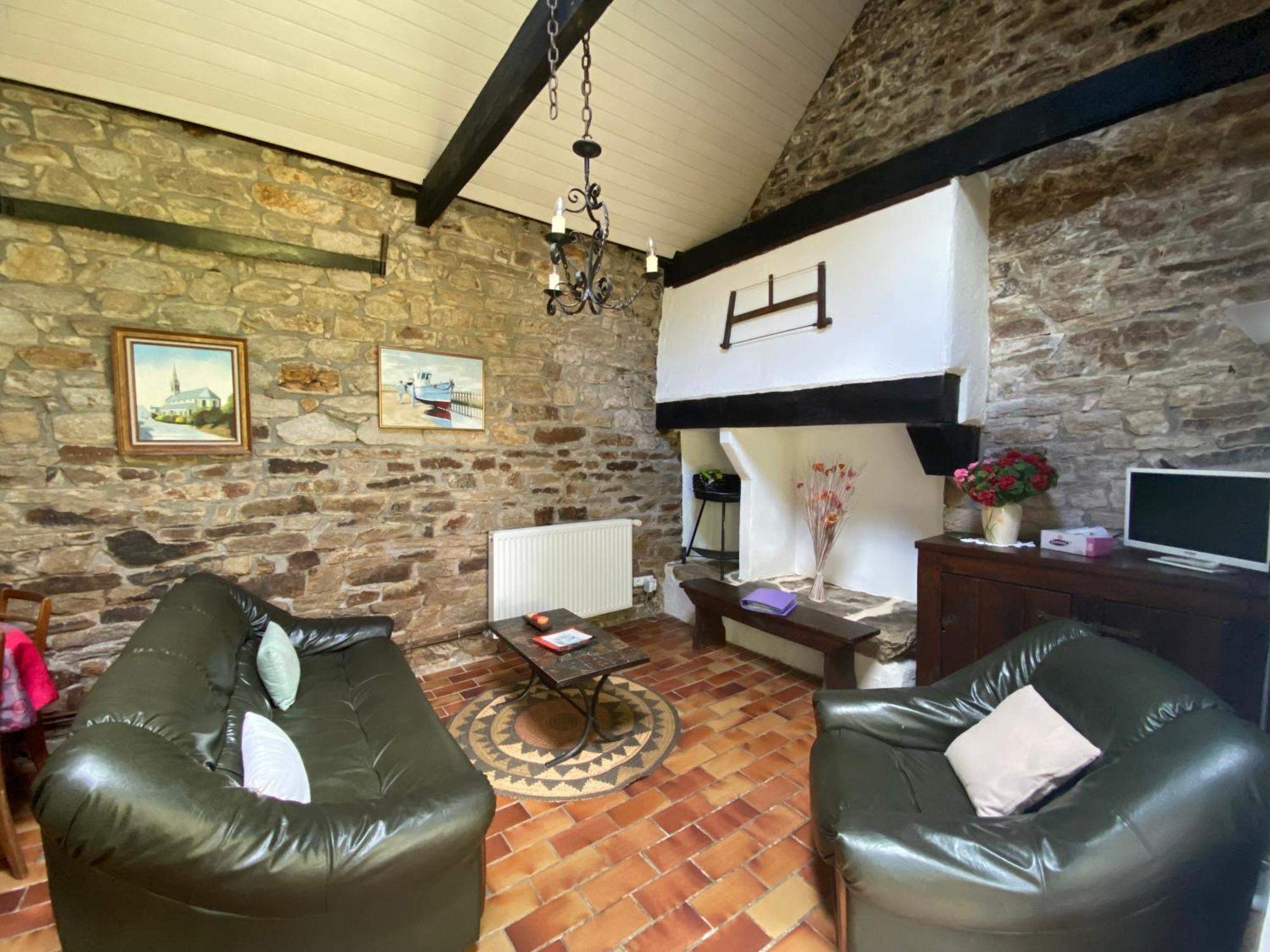 Sue'S Cottages Pleuven المظهر الخارجي الصورة