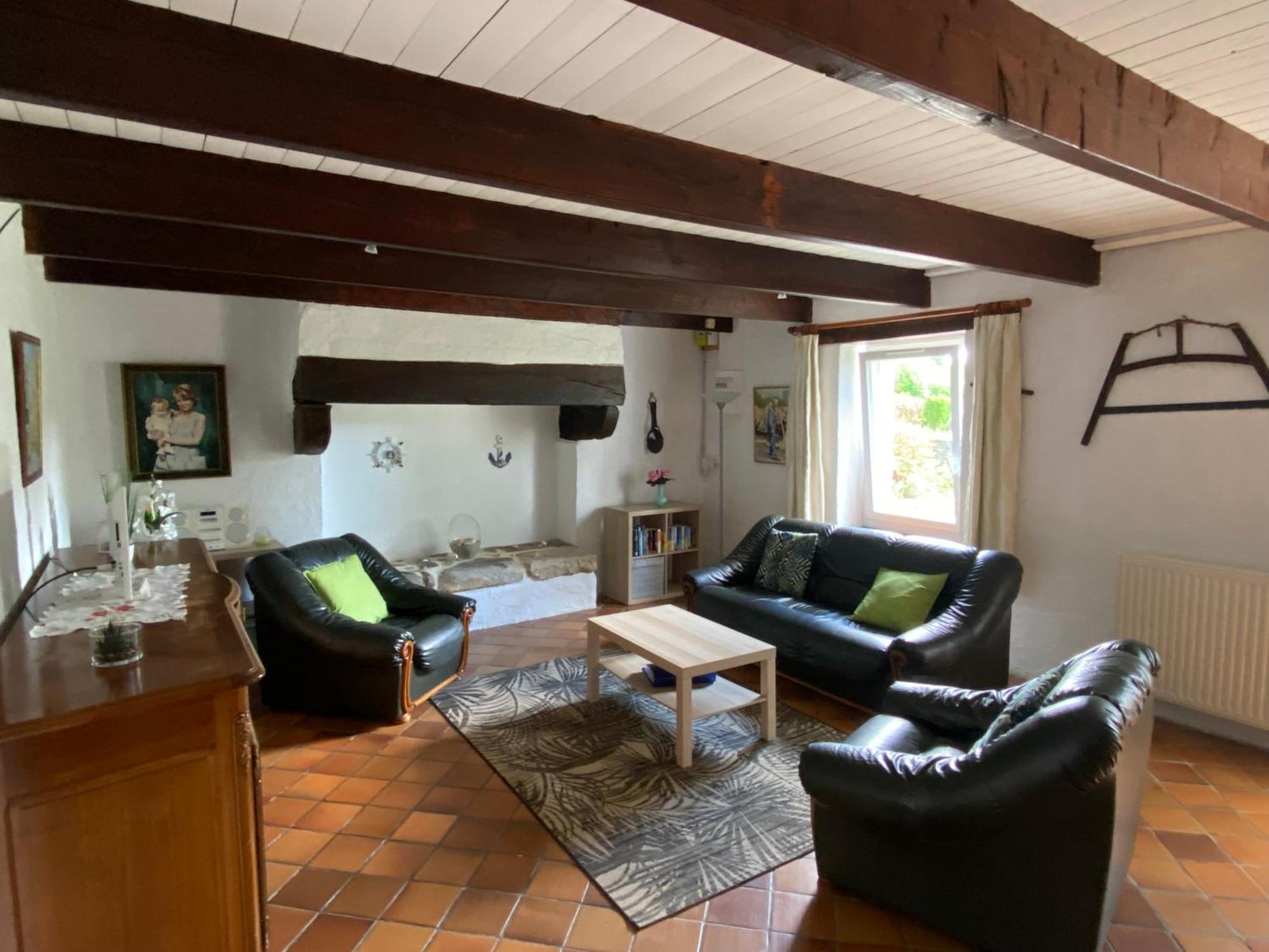Sue'S Cottages Pleuven المظهر الخارجي الصورة