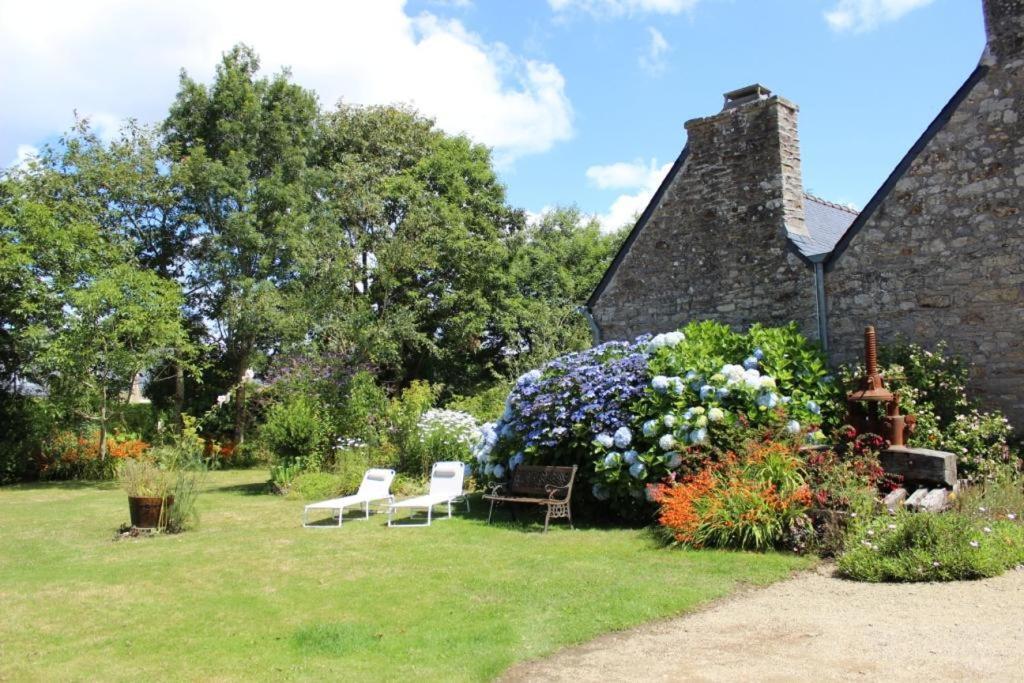 Sue'S Cottages Pleuven المظهر الخارجي الصورة